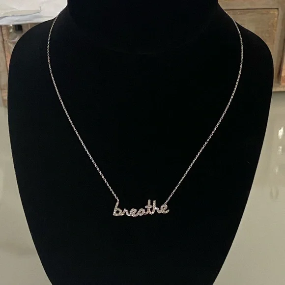Breathe necklace - Picture 2 of 6